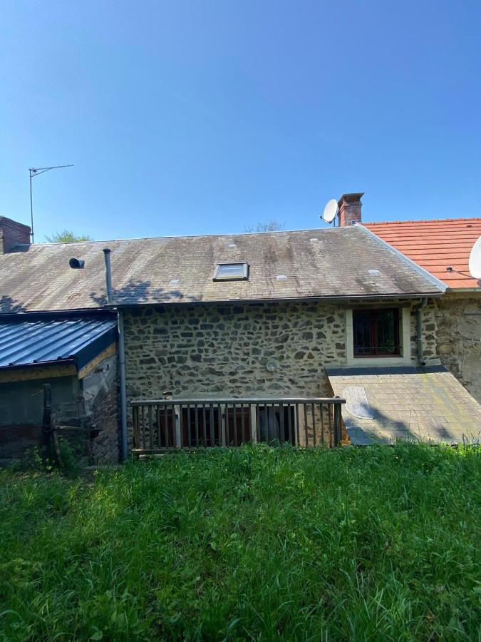 Petit Cocon Au Coeur Du Morvan Montreuillon ภายนอก รูปภาพ